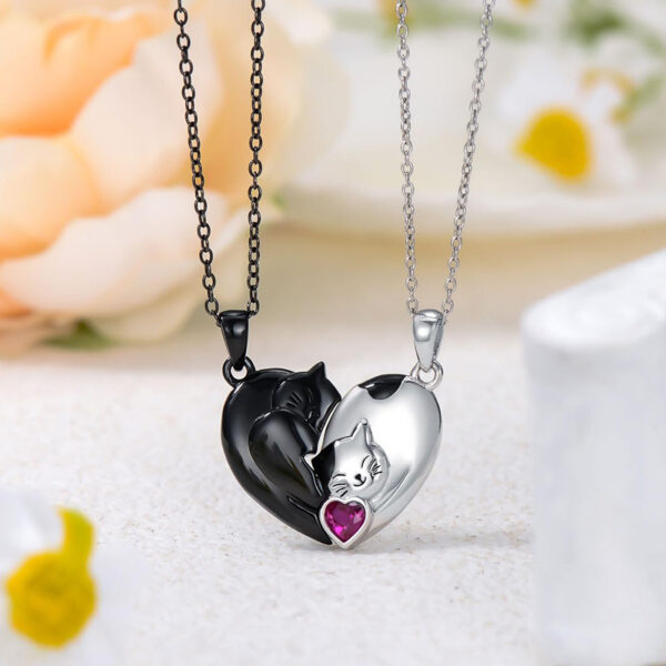 Couple Stitching Love Black And White  Hug Cute Pet Cat Couple Pendant Necklace For Women Girls Fashion Exquisite Gift - Image 2